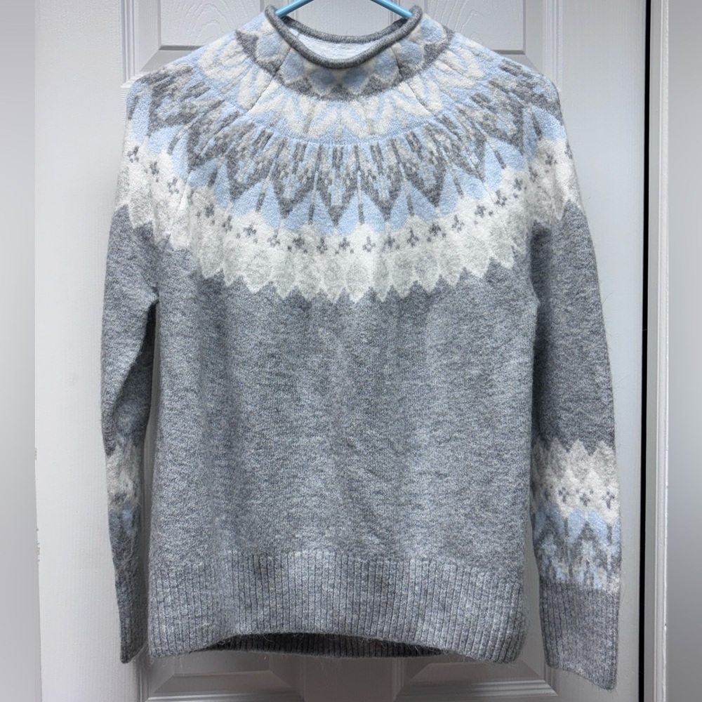 CeCe Gray Fair Isle Pattern Sweater Size XS